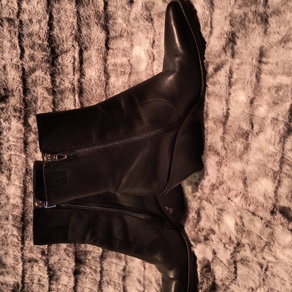 Dolce Vita Black Ankle Boots - Picture 2 of 5